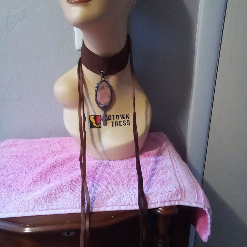 Hand made Choker - Picture 4 of 4